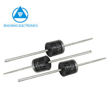 No hay luz 10SQ050/12SQ045/15SQ045/20SQ045/25SQ045/30SQ045 Rectificador de barrera Schottky para diodo de derivación solar en paquete R-6